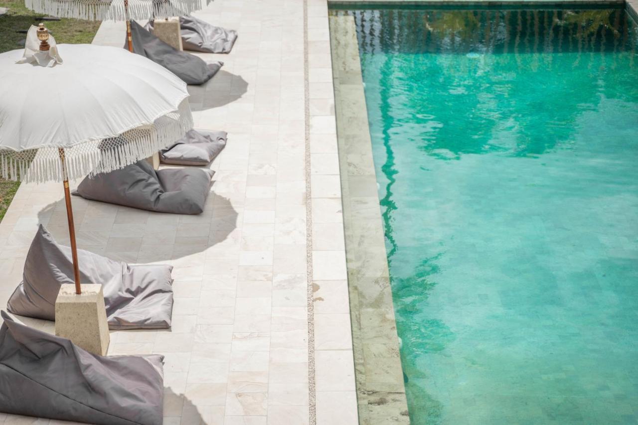 Suku Lifestyle Hotel & Villas Selong Belanak Luaran gambar