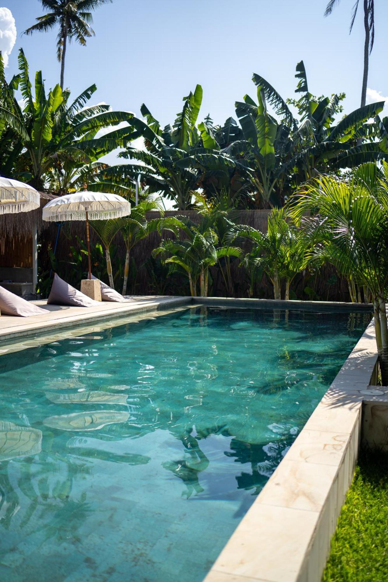 Suku Lifestyle Hotel & Villas Selong Belanak Luaran gambar